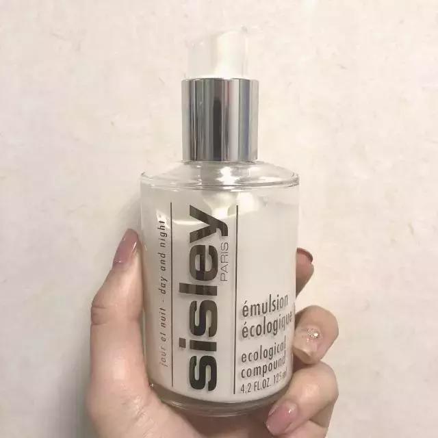 高端护肤品适合什么年龄段用,女人多大年龄要用抗衰老的护肤品