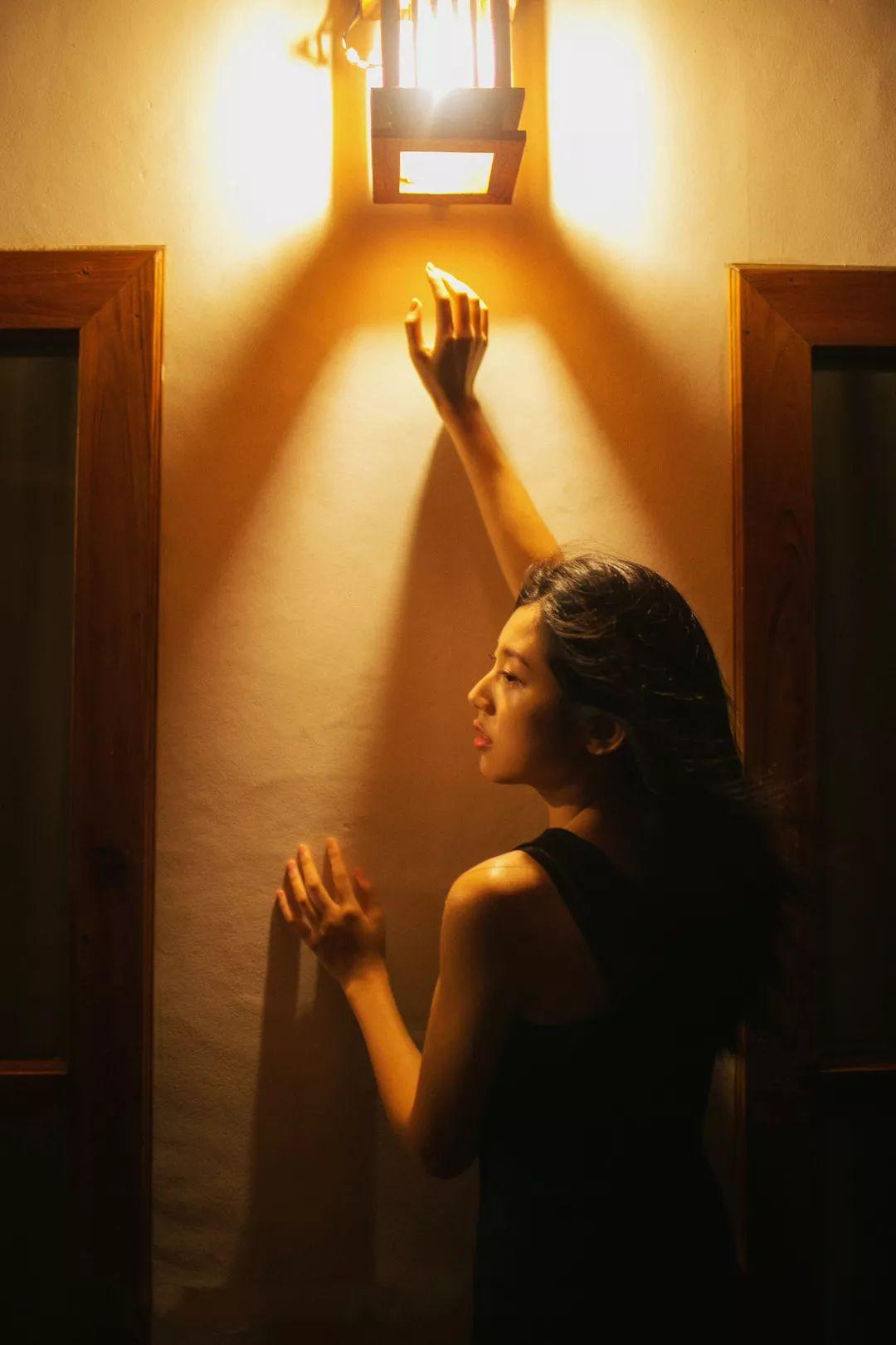 「TOUCHEU」Rongxin：她创立的买手平台，轻奢品只卖给小部分人