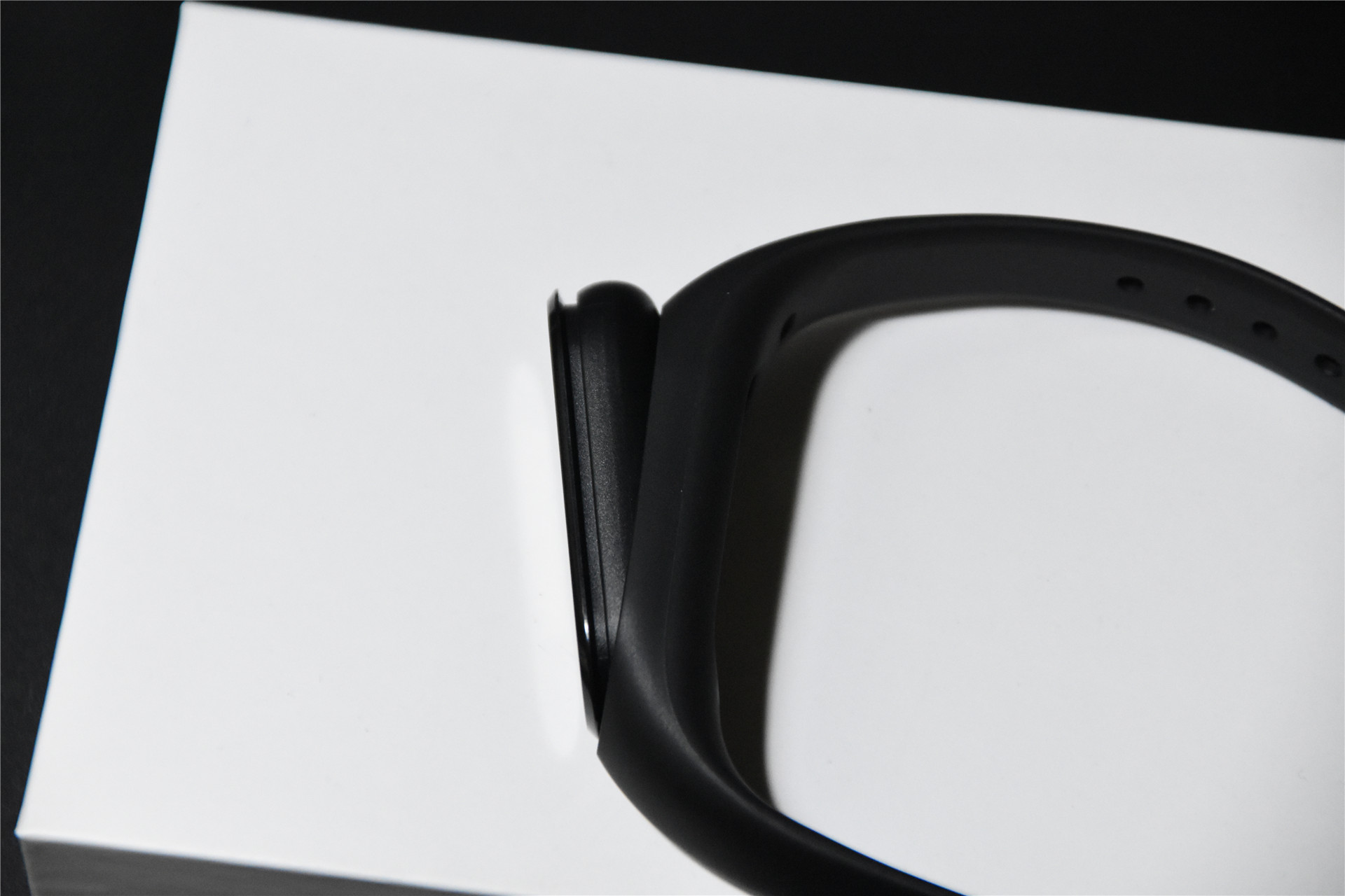 黑加手环对比小米手环3nfc,小米手环8nfc和iwatch