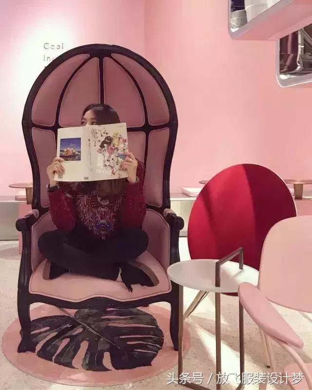 粉蓝色华伦天奴,粉色red华伦天奴