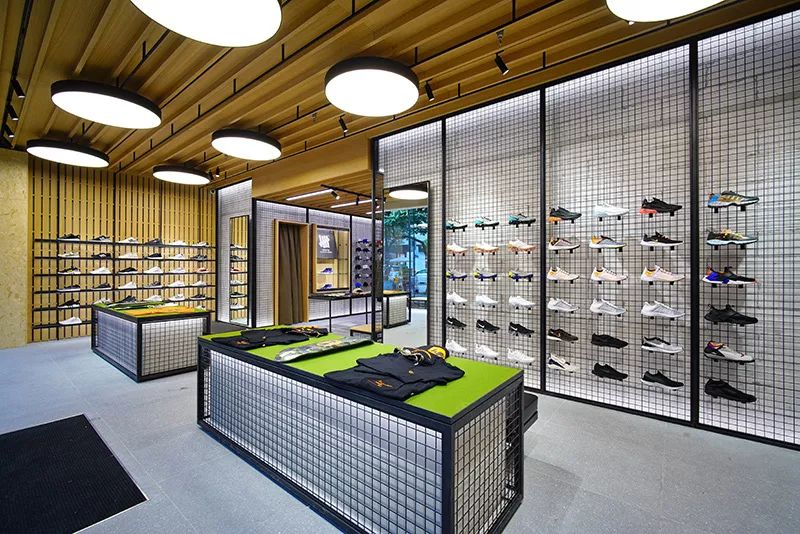 安踏斯凯奇酷奇火焰,安踏antaplus