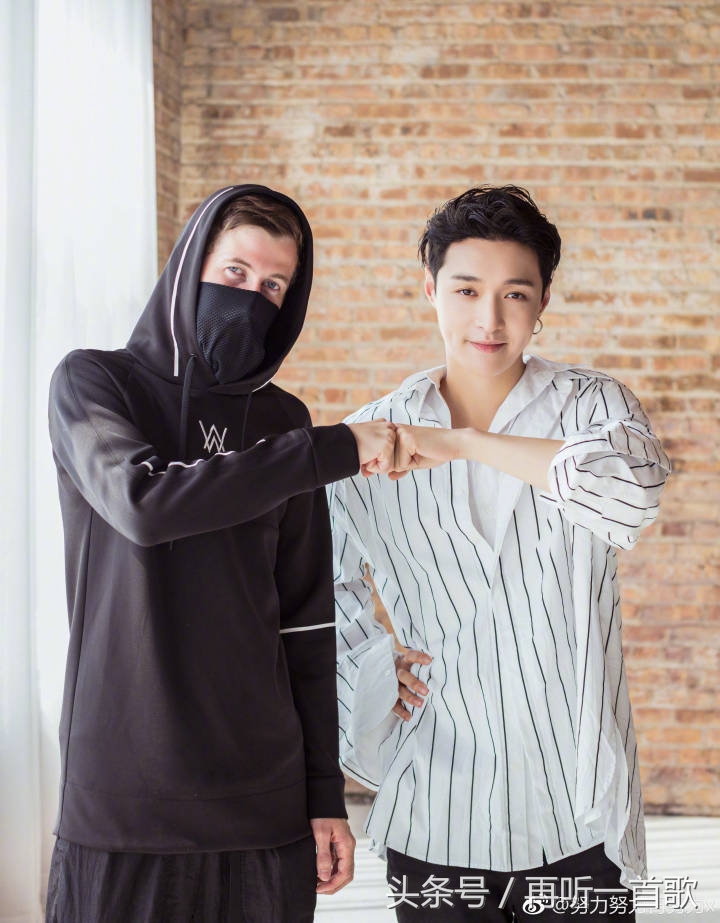 张艺兴海外演唱会传播中国文化,张艺兴被夸带领华语乐坛走向世界