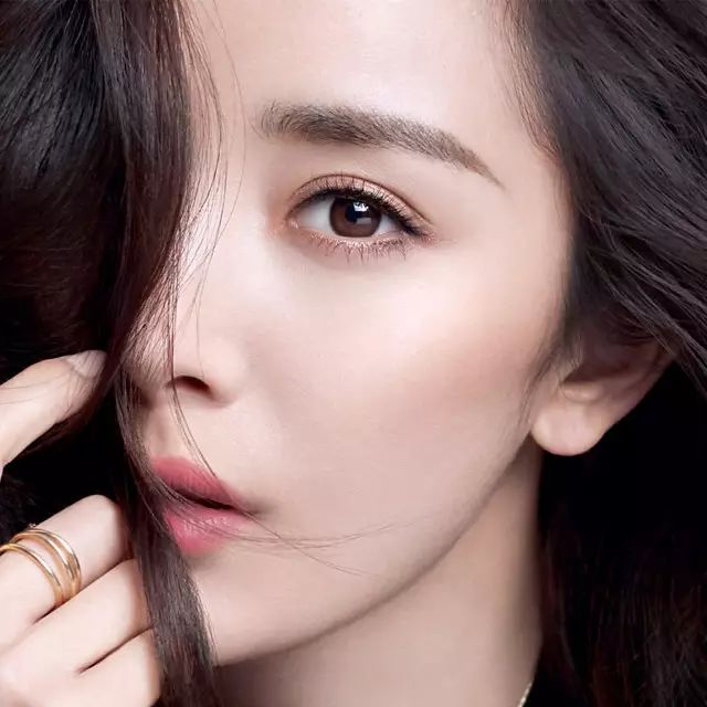 眉毛画一条线好看吗,眉毛画了更漂亮