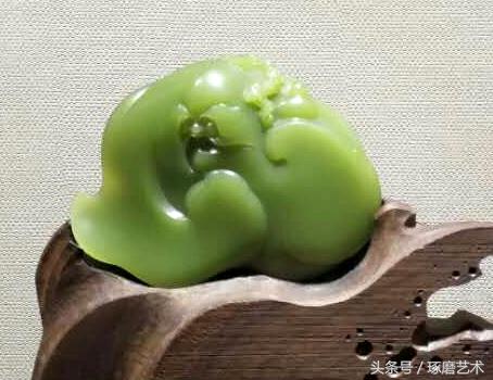 岫岩玉闻名的玉雕,岫岩玉雕巧夺天工