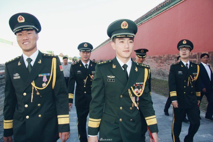 成为军嫂的张馨予让人羡慕,张馨予当军嫂嫁给特种兵