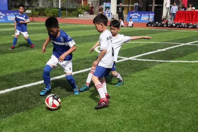 武汉市硚口区青少年足球比赛,当足球遇上跆拳道