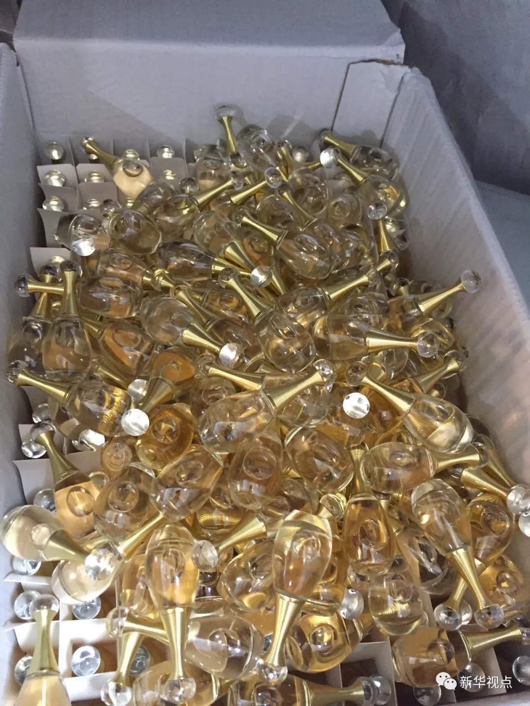 免税店的迪奥香水价格一览表,dior香水最便宜多少