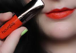 口红推荐夏季淡颜色好看,七夕节送什么口红给老婆