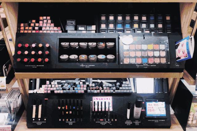 亚洲最大cosme大赏实体店,香港cosme大赏