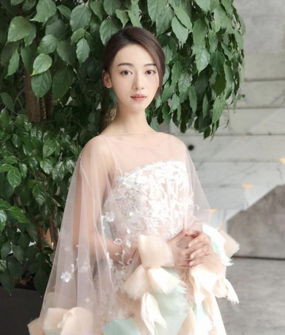 盘点：十大势头劲猛的新晋实力小花，哪个才是你心里的第一呢？