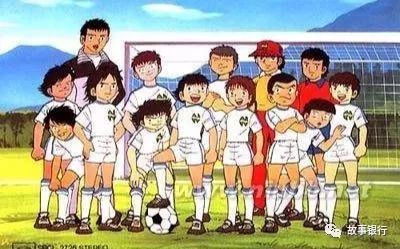 日本足球队被吊打,中国足球被虐