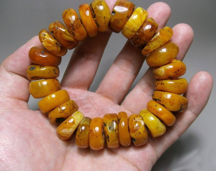 蜜蜡常见沁色,蜜蜡的玩法和注意事项