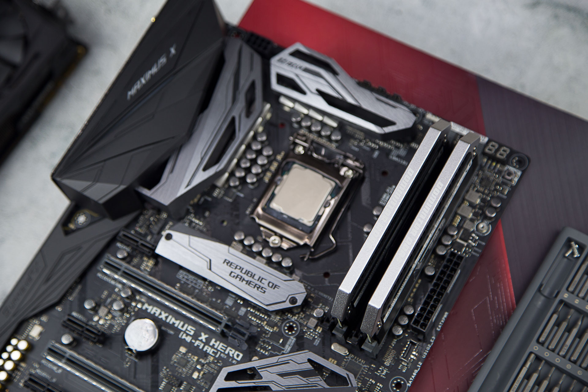 华硕1070ti显卡怎么装,华硕1070ti装机效果