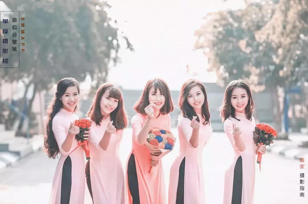 闺蜜拍照姿势三人合照高级感,闺蜜合影照片怎么拍好看