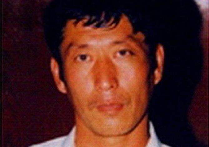 他是中国第一悍匪，害了15人，死前女友说，除了杀人，你什么都好