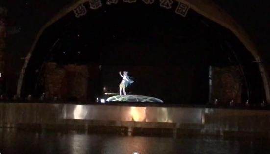 宏碁LV-X20打造视觉盛宴，二次元明星点亮水上乐园