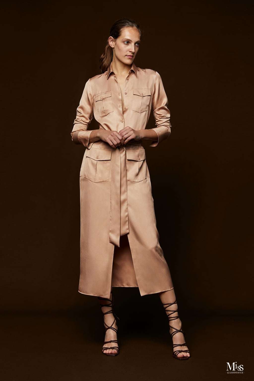 用Zara、Mango、UR告诉你，如何平价淘到高级单品！