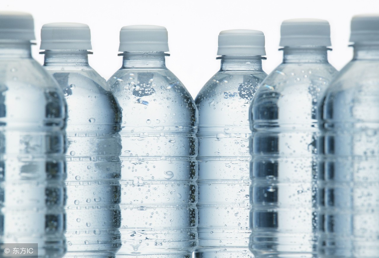 蒸馏水纯净水饮用水哪个好,碱性小分子饮用水