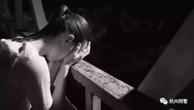 qq群举报必封号的方法,想要举报一个群却没有理由怎么办