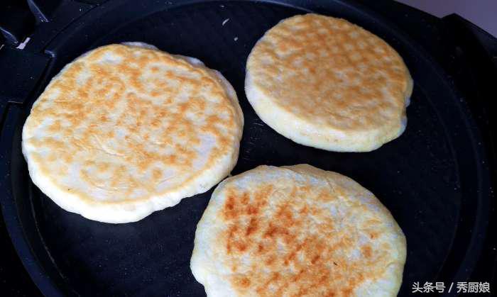 烧烤店的烤小饼怎么做,烧烤店烤饼半成品做法