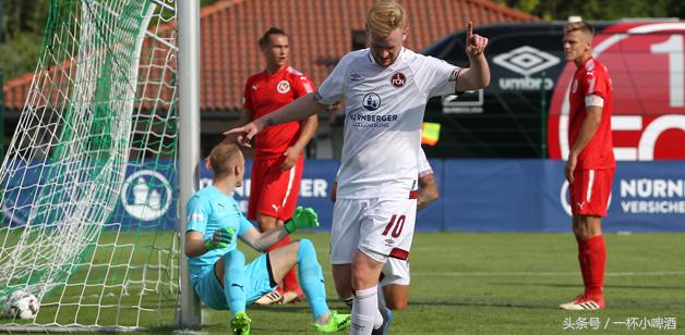 德甲真乃五大联赛的清流——18支球队的胸前广告居然没有*彩博**公司