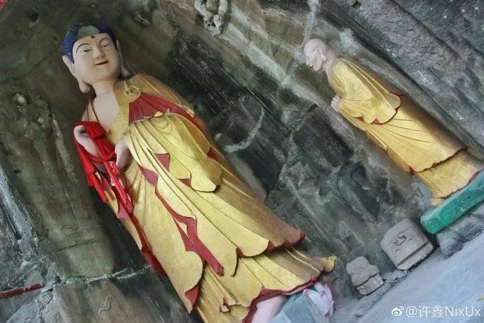 毁容式佛像修复,三代祖师佛像修复翻新