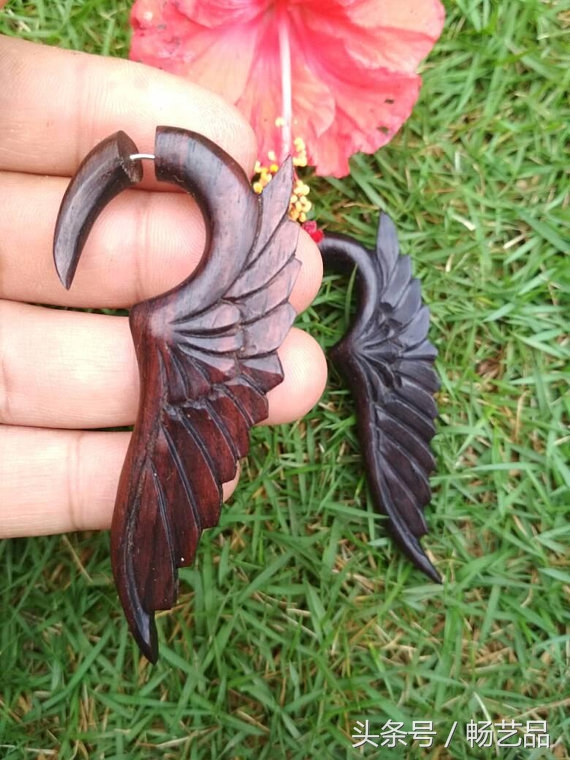 能吓哭妹子的“粗”爆耳环原来并不“粗”