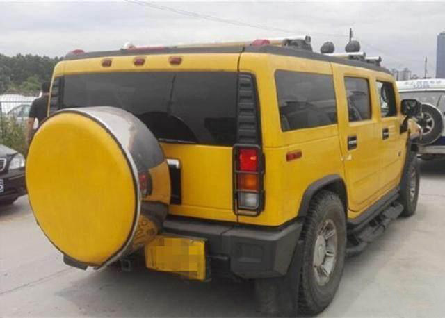 悍马h213万左右,老款悍马h2还值多少钱