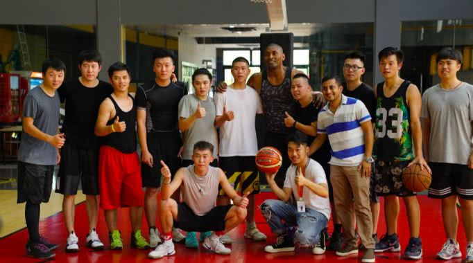 为姚明出头的球星,为姚明出头阿泰