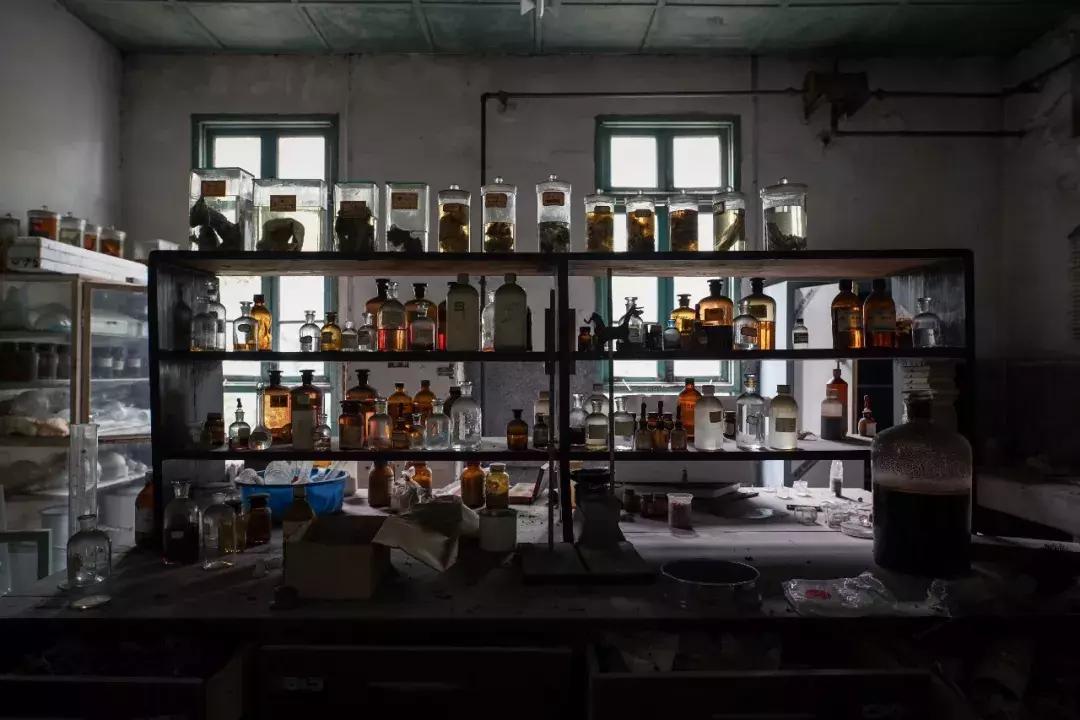 城市探索废墟探险,探索城市废墟