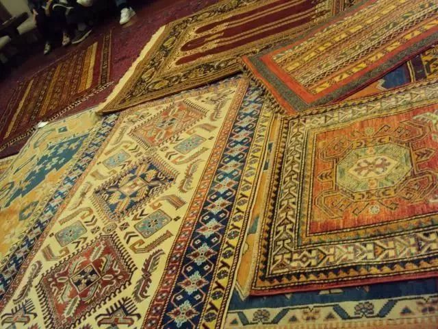 奢侈品商店被疯抢,土耳其里拉暴跌买奢侈品合算吗