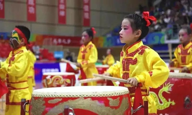 蹇楁効鏈嶅姟闈掓槬鍚岃娲诲姩,闈掓槬蹇楁効鏈嶅姟娲诲姩