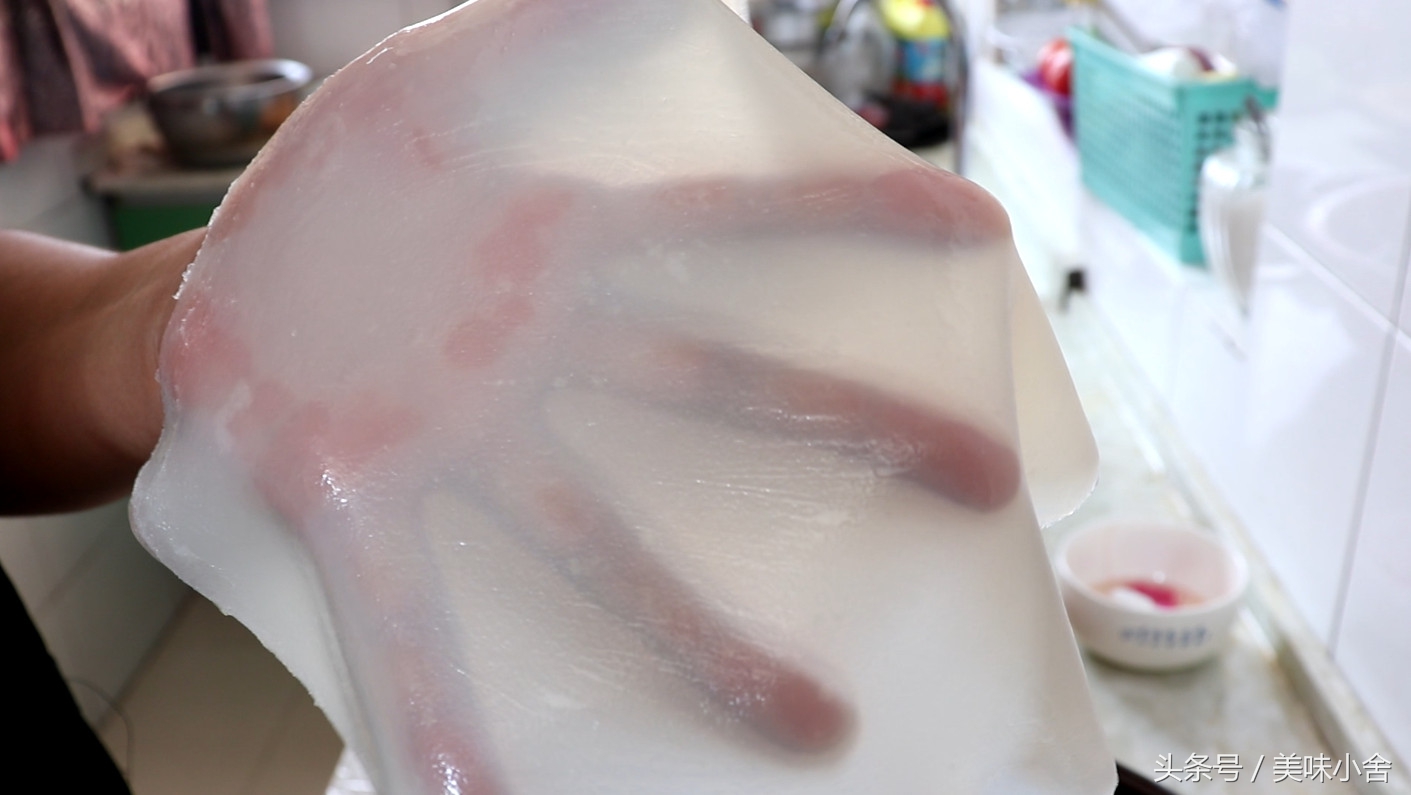 自制凉皮怎么不开裂又筋道,教你如何做家常凉皮