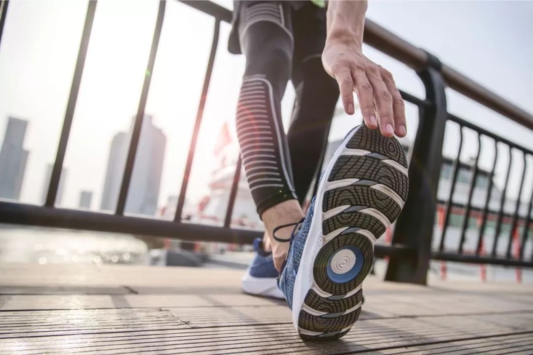 “鞋子不好买了，连FAKE水平也更高了”｜李宁的老鞋迷们