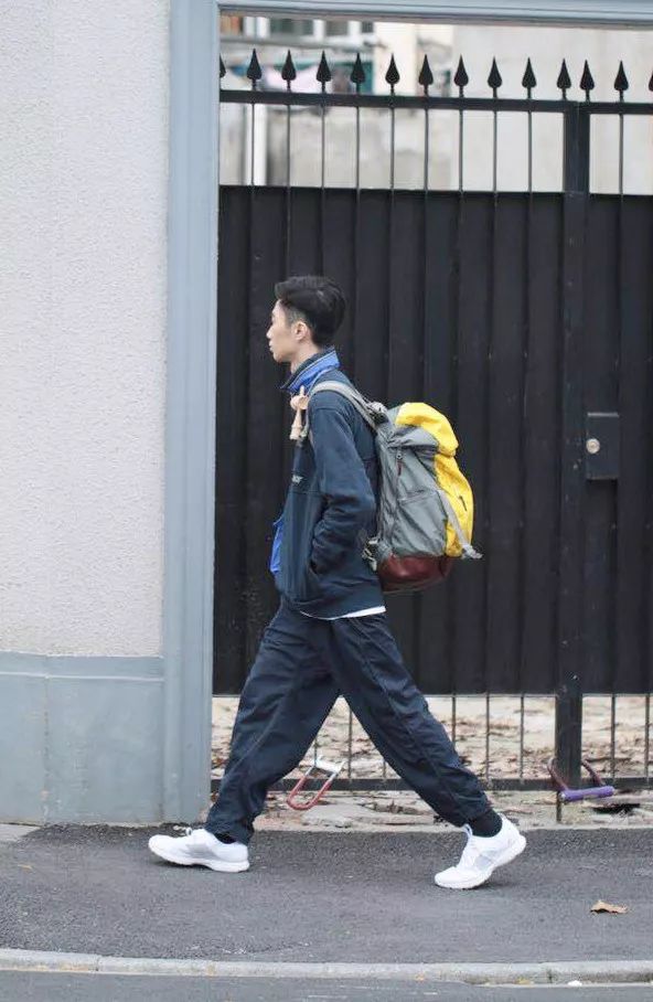 “鞋子不好买了，连FAKE水平也更高了”｜李宁的老鞋迷们