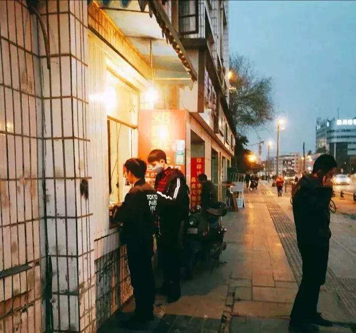 一天卖几千只的兔子,一天卖出1000只鸡