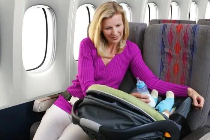 儿童坐飞机婴儿车怎么托运,飞机可以携带幼儿小推车吗