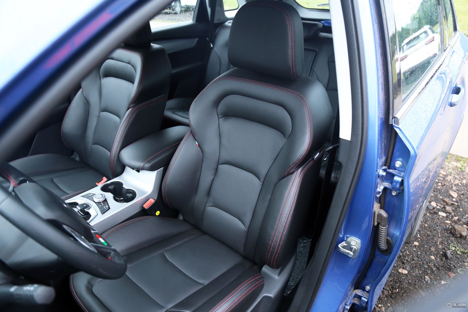 斯威g012021款试驾视频,斯威g01试驾小视频