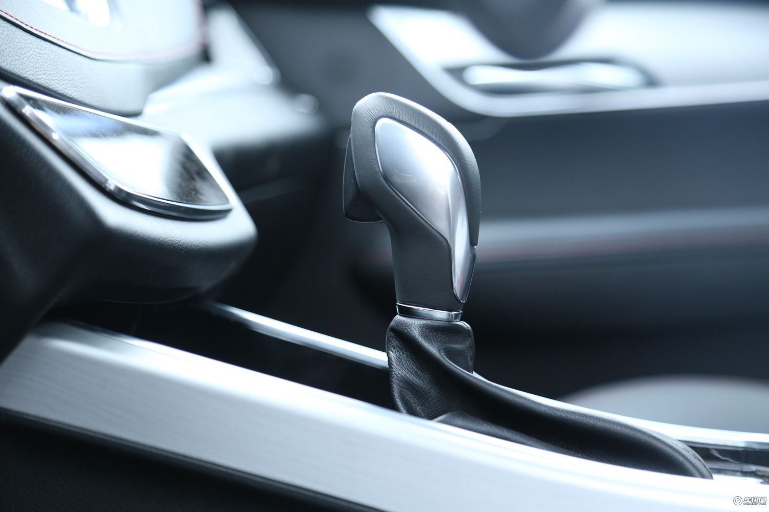 斯威g012021款试驾视频,斯威g01试驾小视频