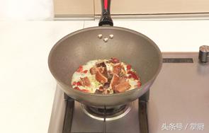 酒糟鱼的家常做法小视频,江西省丰城市白土镇香辣酒糟鱼