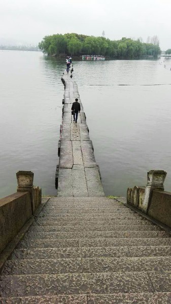 绍兴湖面上的桥,绍兴越城的桥