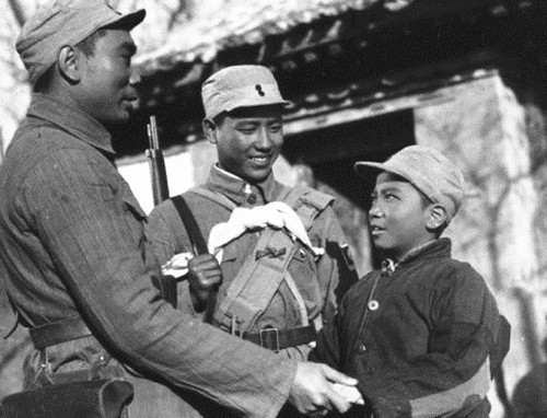 电影往事张艺谋,铁道游击队电影小坡扮演者冯笑