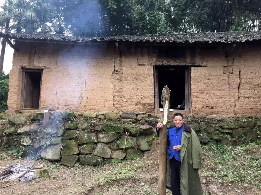 重庆河南纪录片最后的棒棒,重庆最后的棒棒纪录片何苦导演