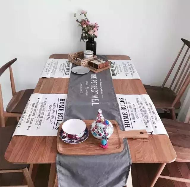 餐桌桌旗是怎么搭配餐桌的,中式餐桌桌旗搭配图片