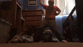 堡垒之夜尬舞的背后有着很多趣事,堡垒之夜尬舞手雷什么时候出的