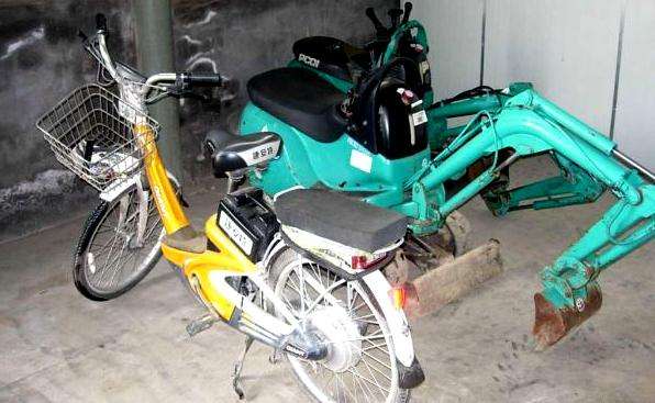 世界上最小的挖掘机一斗多少方,世界最小的挖掘机有多大尺寸