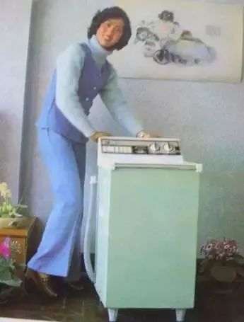 老电扇上海,老电风扇40年的老物件