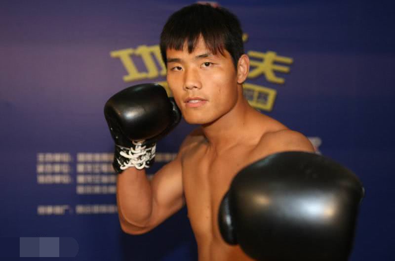 鹿晗散打决赛,散打冠军愁鹿晗