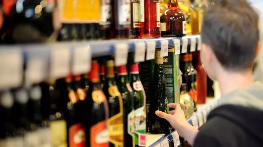 龟甲万酱油和万字酱油有什么不同,龟甲万酱油和中国酱油口感区别