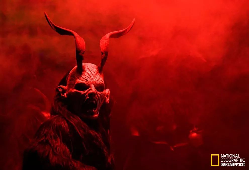 目前地球有没有比钻石还珍贵 (地球大量钻石)